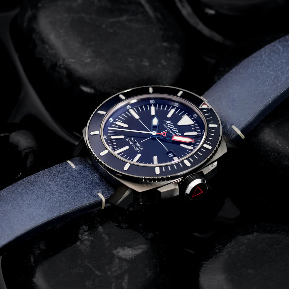Alpina Seastrong Diver300 Watch - Image 4