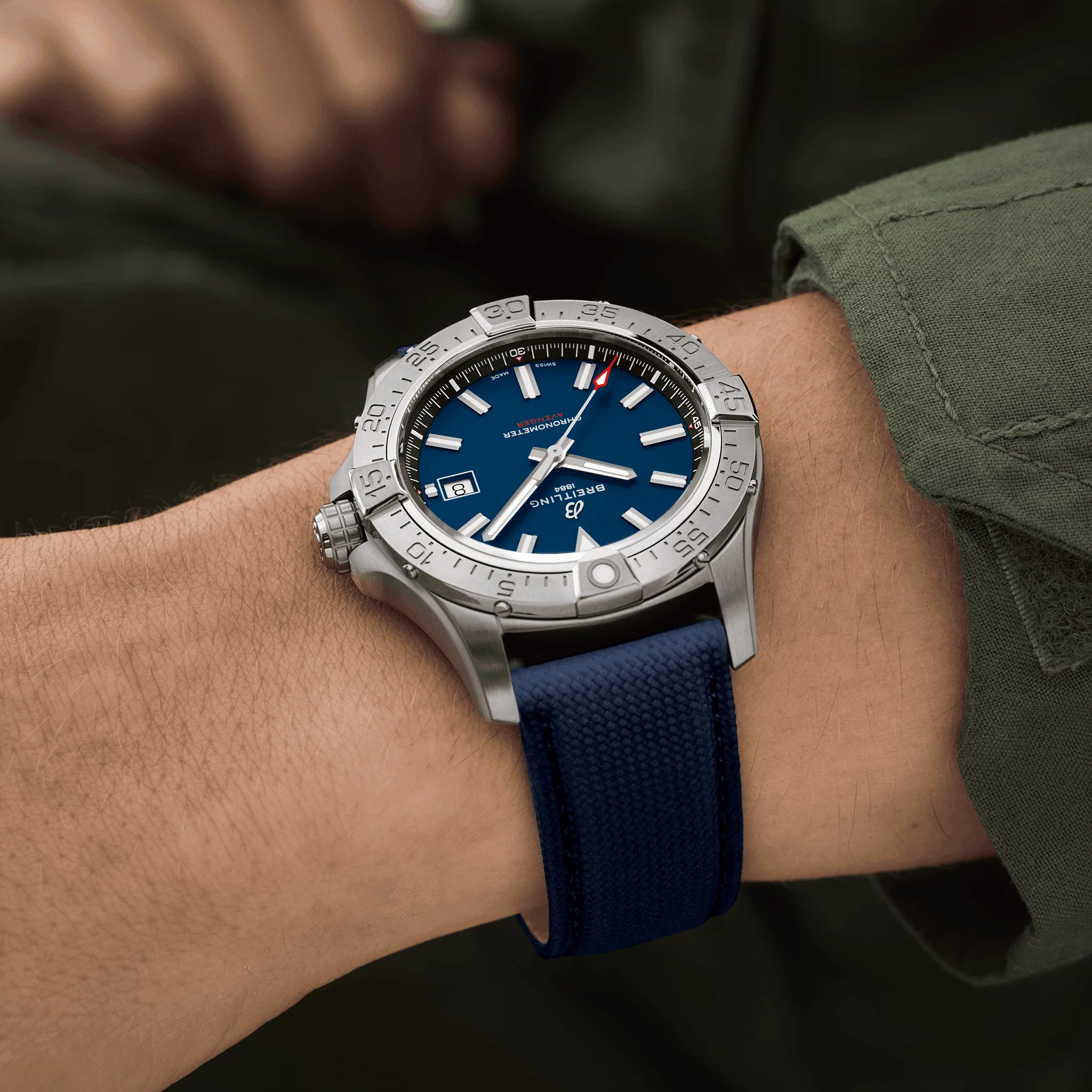 Breitling Avenger Automatic 42 Blue Watch - Image 5