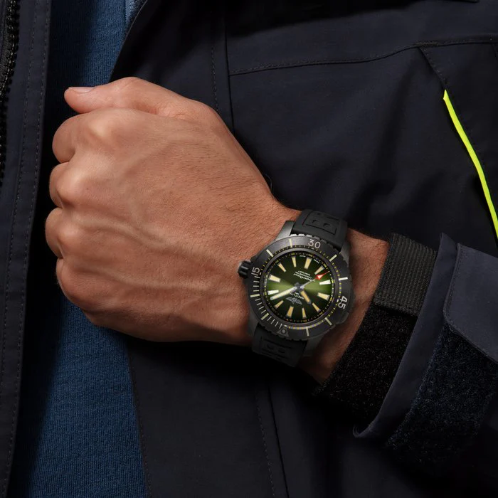 Breitling Watch Superocean Automatic 48 Black Titanium Green - Image 3