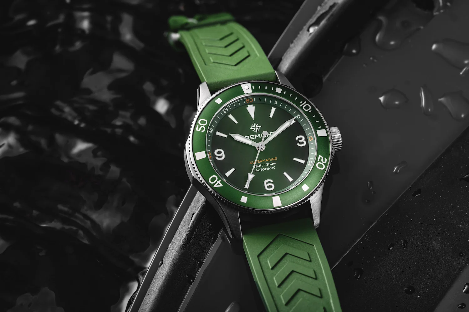 Bremont Supermarine 300M Green Rubber Watch - Image 5
