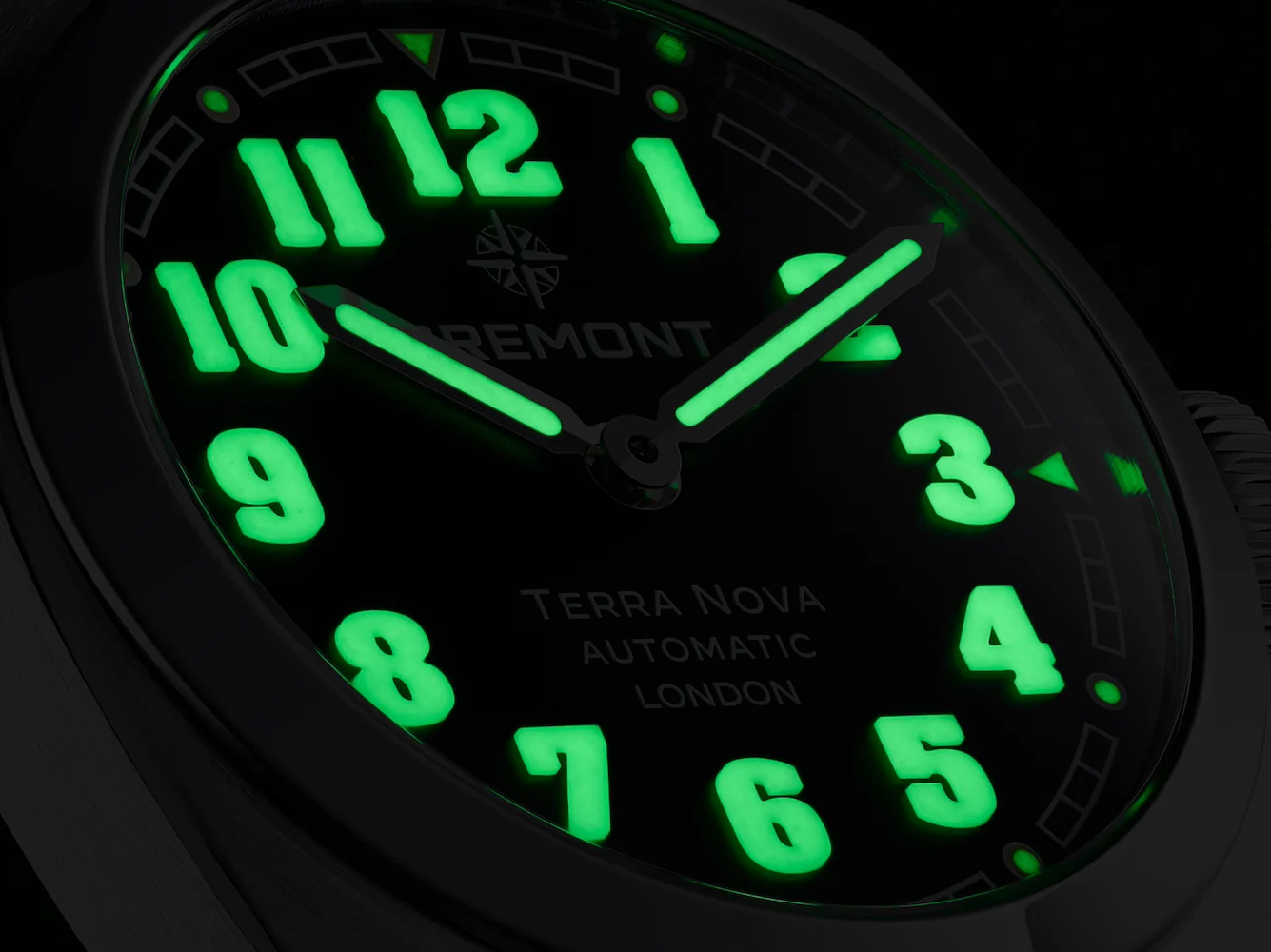 Bremont Terra Nova 38 Black Bracelet Watch - Image 4