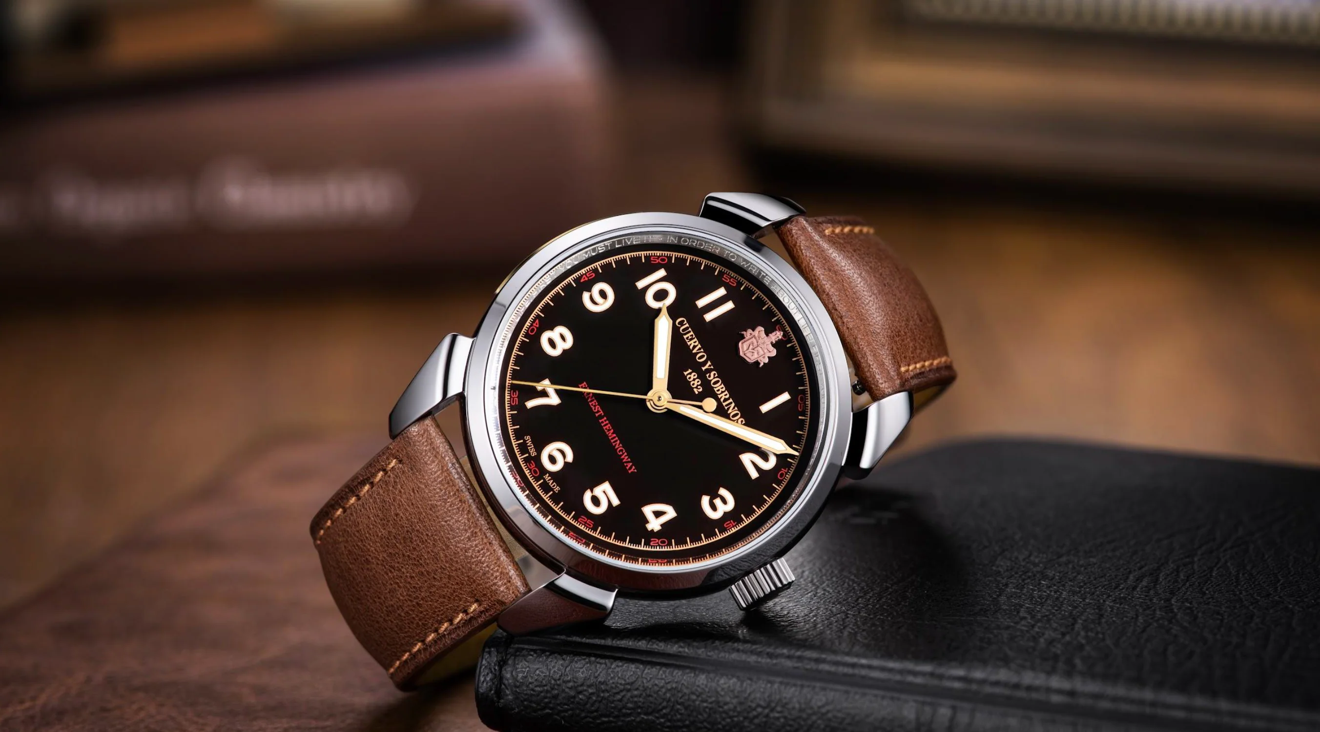 Cuervo y Sobrinos Watch Historiador Hemingway Set - Image 5