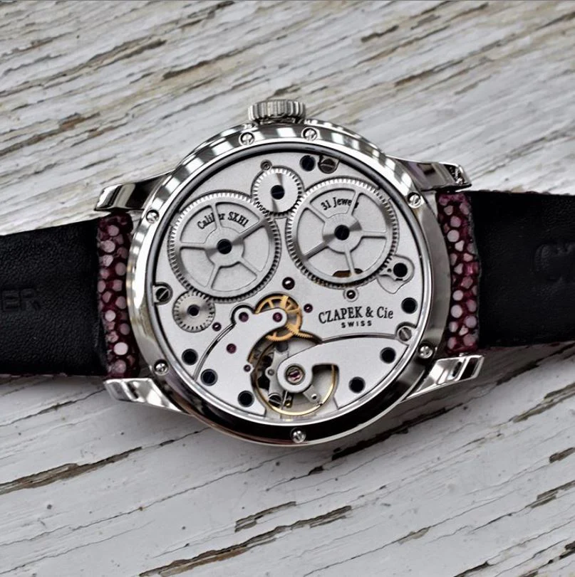 Czapek Watch Quai des Bergues Guilloche Ricochet Rosewood S - Image 2