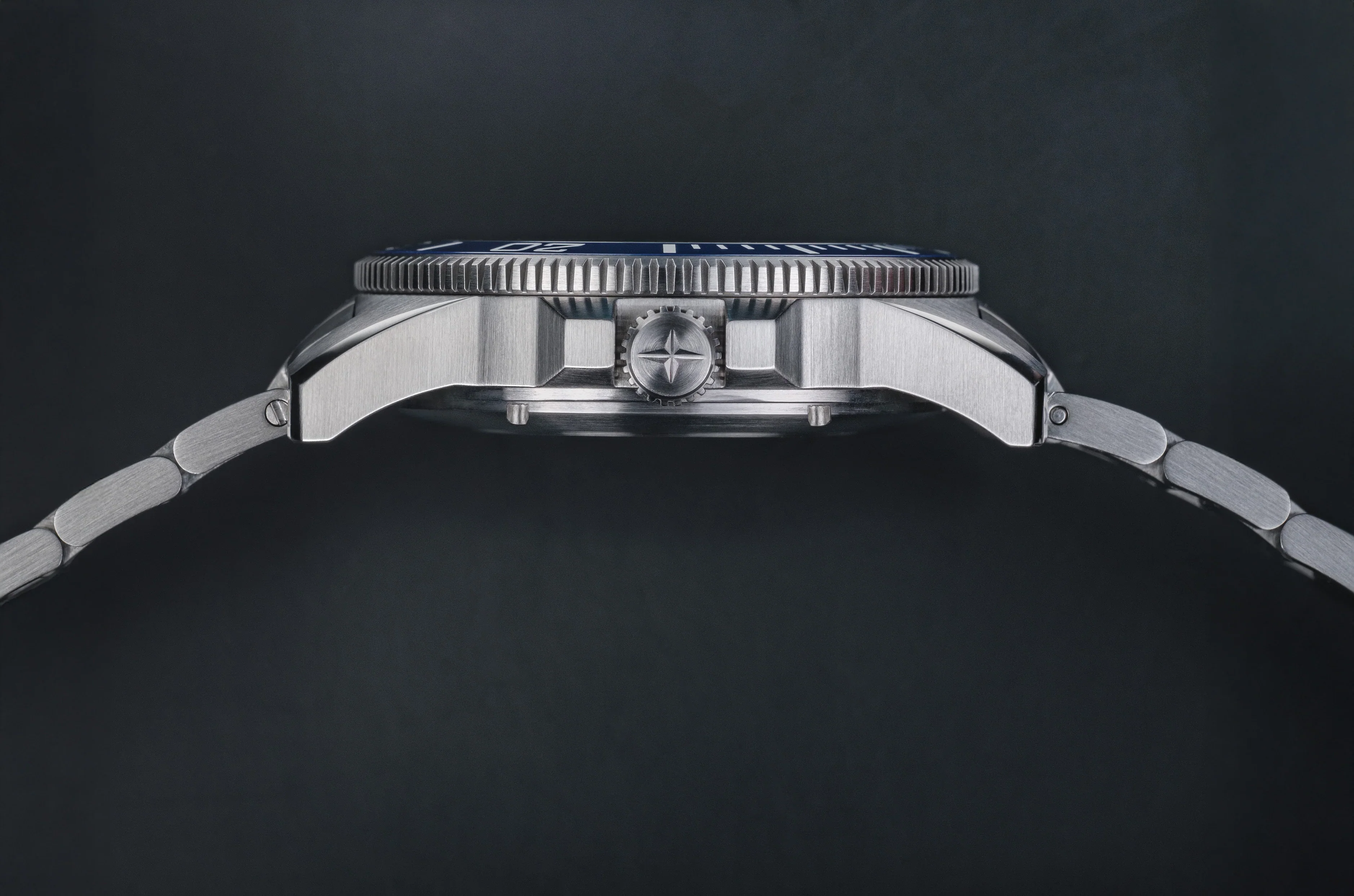 Davosa Argonautic 41 Shark Diver Blue Limited Edition Watch - Image 4