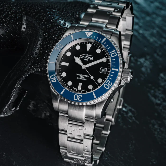 Davosa Watch  Ternos Diver Black and Blue Bezel Tri Link - Image 2