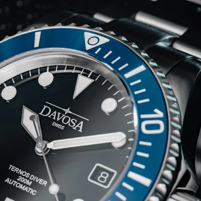 Davosa Watch  Ternos Diver Black and Blue Bezel Tri Link - Image 4