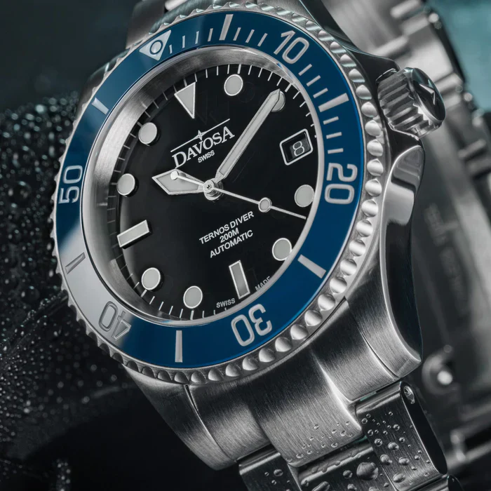 Davosa Watch  Ternos Diver Black and Blue Bezel Tri Link - Image 6