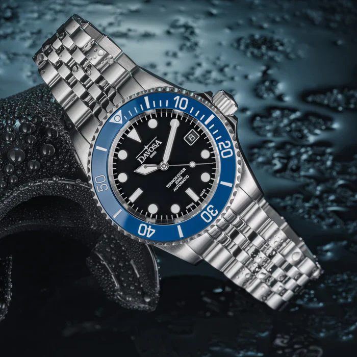 Davosa Watch Ternos Diver Black and Blue Dial Bezel Penta Link - Image 2