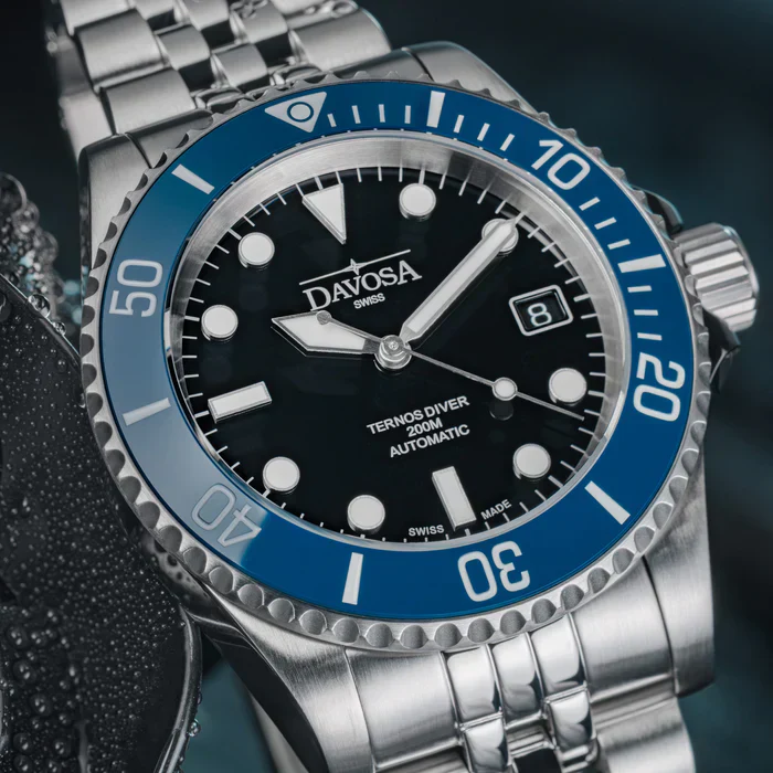 Davosa Watch Ternos Diver Black and Blue Dial Bezel Penta Link - Image 3