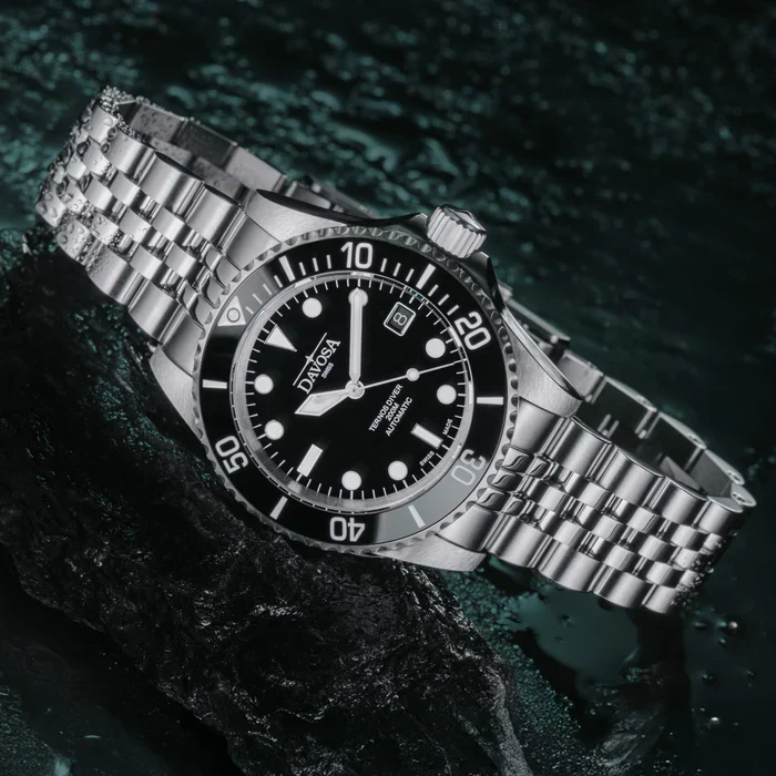 Davosa Watch  Ternos Diver Black Dial Penta Link Bracelet - Image 3