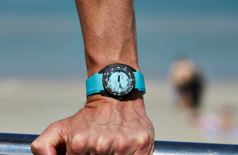 Doxa SUB 300 Carbon COSC Aquamarine Rubber Watch - Image 6