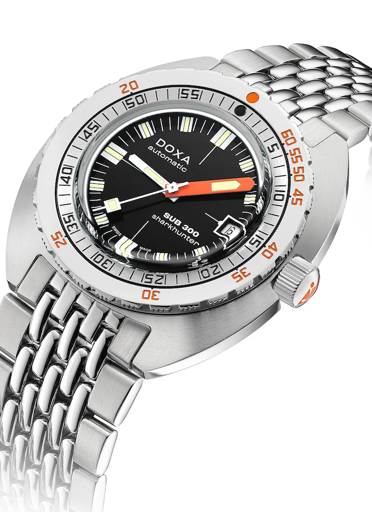 Doxa SUB 300 COSC Sharkhunter Bracelet Watch - Image 2