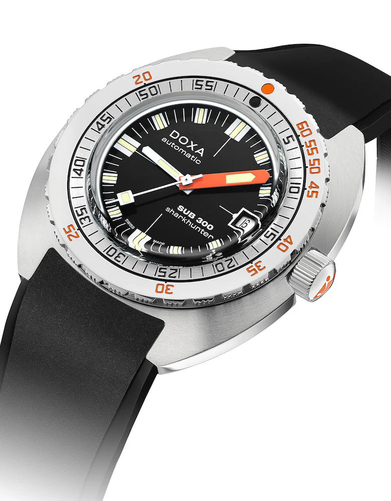 Doxa SUB 300 COSC Sharkhunter Rubber Watch - Image 2
