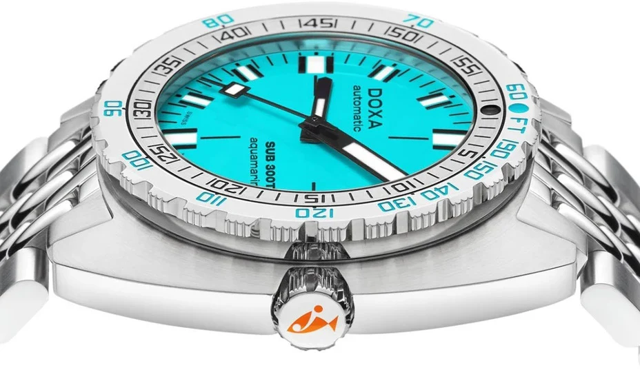 Doxa Sub 300T Aquamarine Bracelet Watch - Image 3