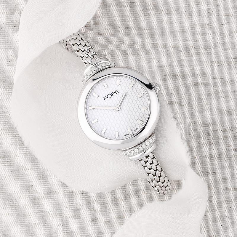 Fope Flex'It White Gold Medium 14.5cm Watch - Image 2
