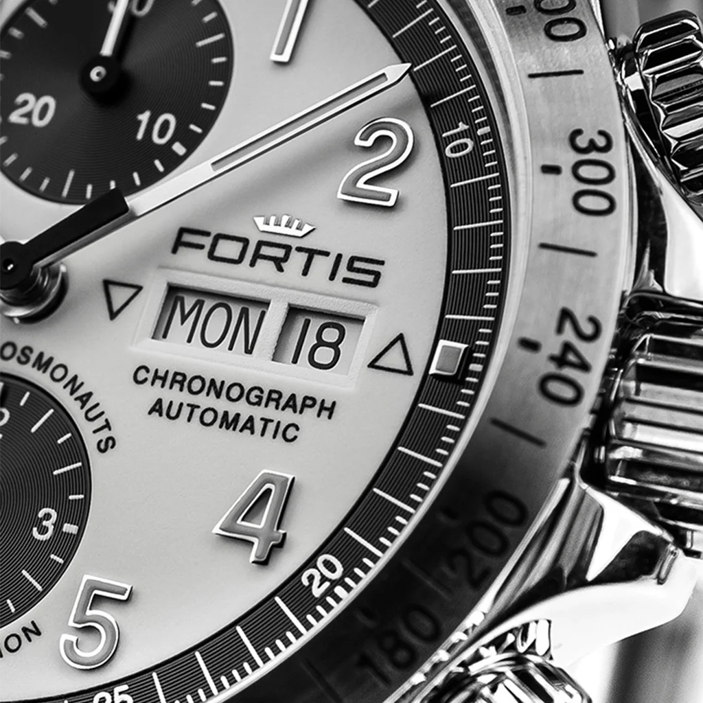 Fortis Watch Cosmonautis Classic Steel Limited Edition - Image 7