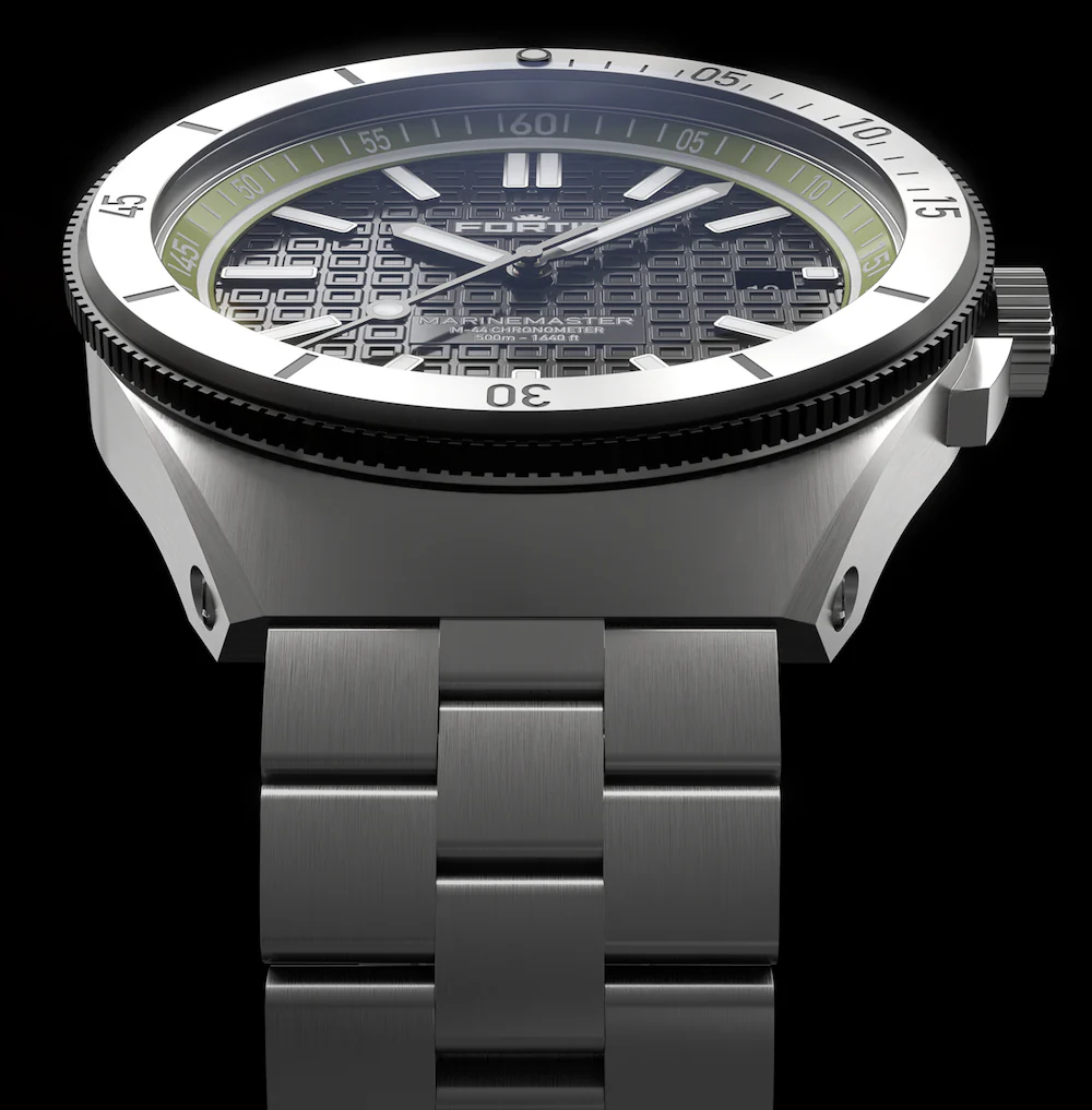 Fortis Marinemaster M 44 Woodpecker Green Bracelet Watch - Image 5
