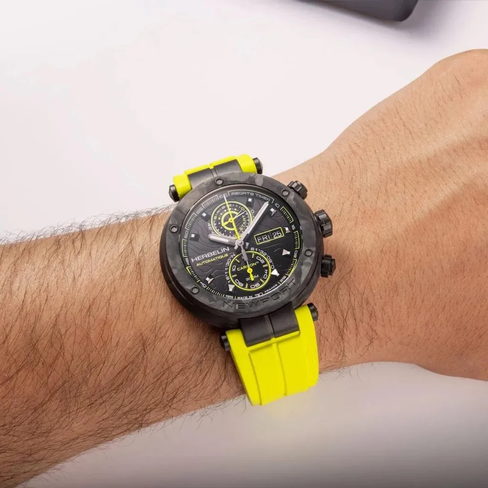 Herbelin Watch Newport Carbon Titanium Chrono Limited Edition - Image 4