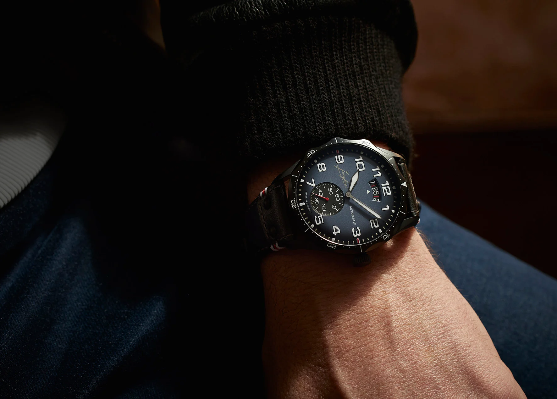 Junghans Meister Pilot Automatic Navy Blue Watch - Image 4