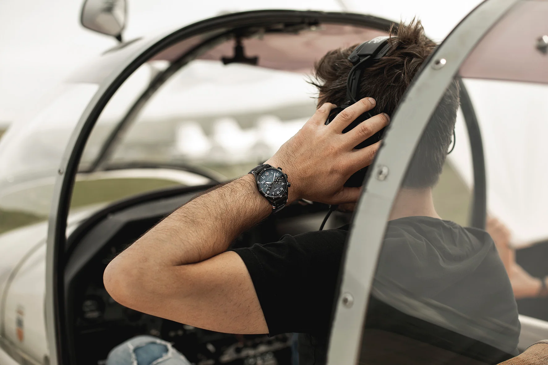 Junghans Meister Pilot Automatic Navy Blue Watch - Image 5