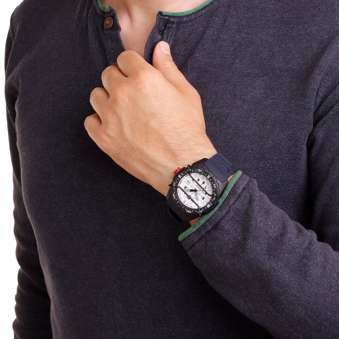 Luminox Watch Bear Grylls Mountain Limited Edition - Image 10