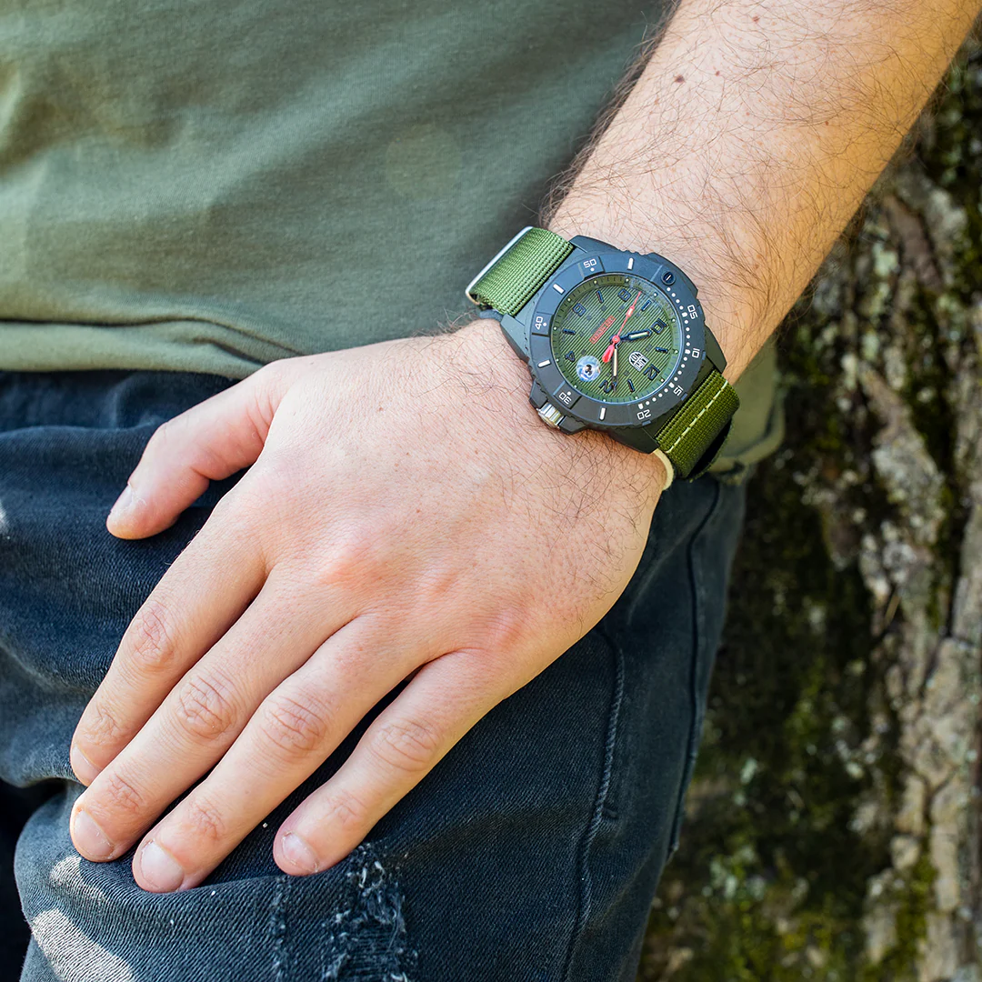 Luminox Watch Navy Seal 3600 Series Carbonox D - Image 11