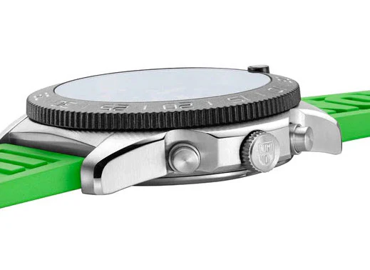 Luminox Sea Pacific Diver Chronograph 3140 Black Green Watch - Image 7