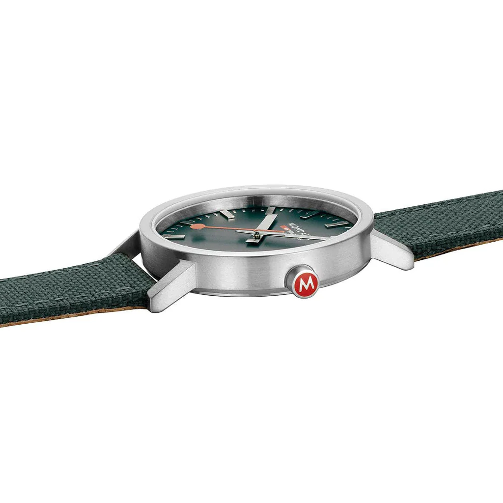 Mondaine Classic Park Green Watch - Image 4