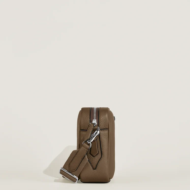 Montblanc Chestnut Brown Crossbody Bag - Image 2