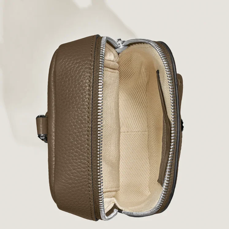 Montblanc Chestnut Brown On-Body Bag - Image 4
