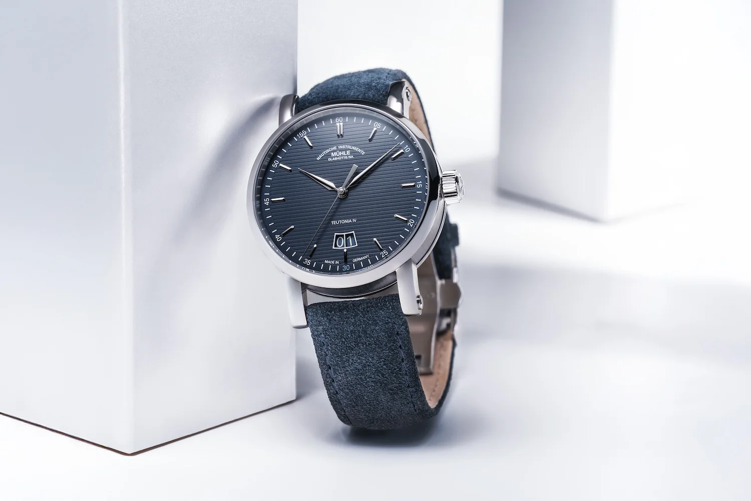 Muhle Glashutte Teutonia IV Big Date Limited Edition Watch - Image 5