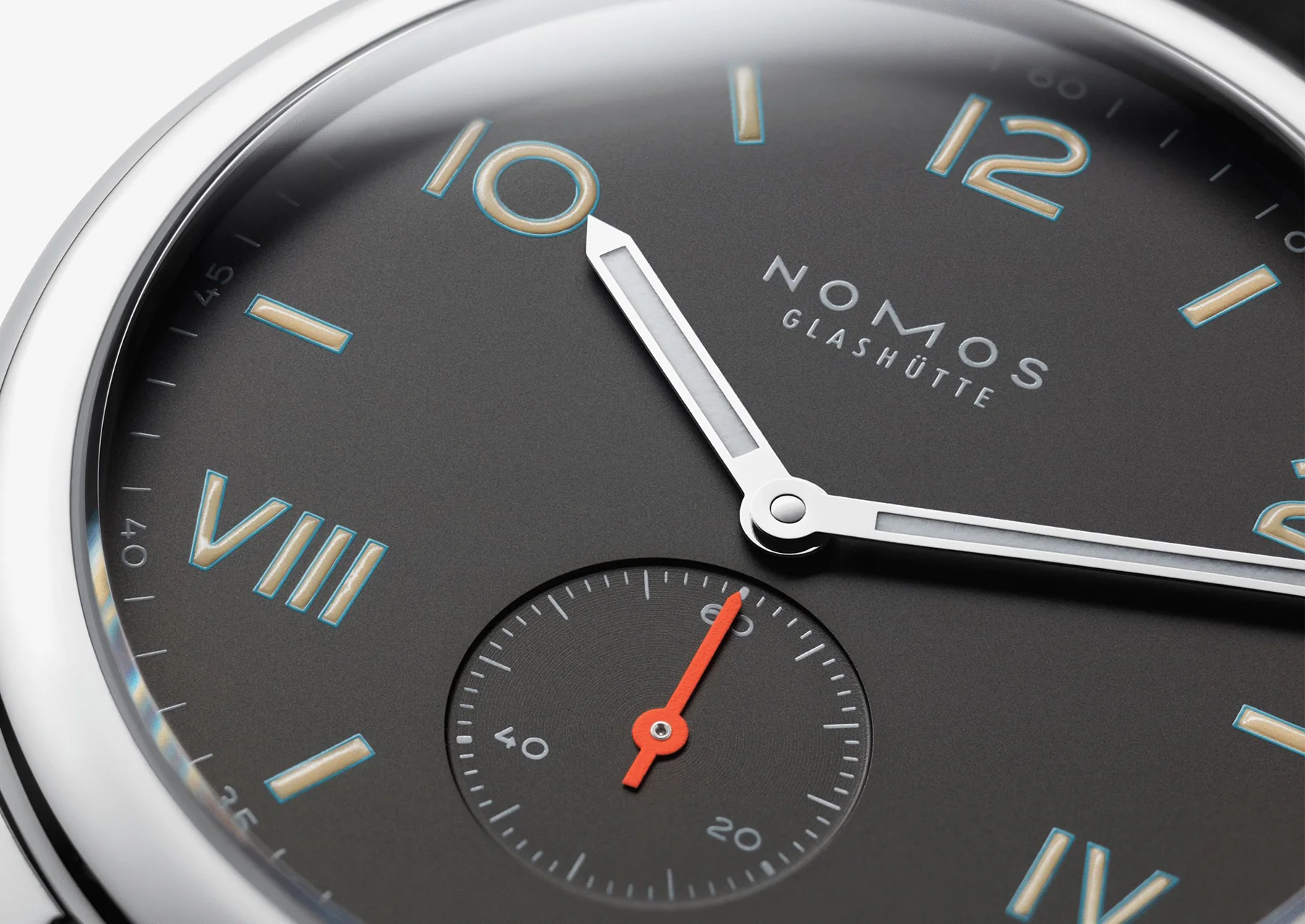 Nomos Glashutte Club Campus 38 Nacht Sapphire Crystal Watch - Image 4