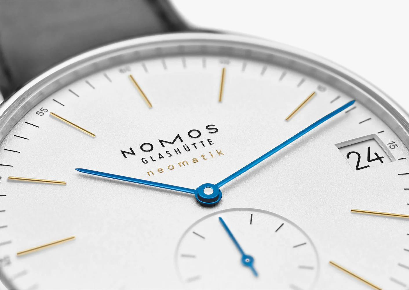 Nomos Glashutte Orion Neomatik 41 Date Sapphire Crystal - Image 5
