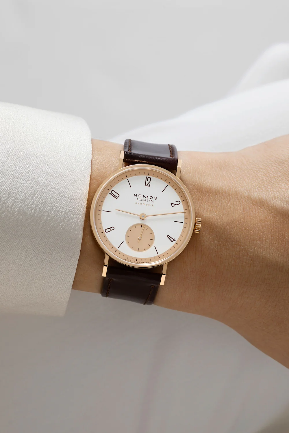 Nomos Glashutte Tangente Rose Gold Neomatik Sapphire Crystal Limited Edition Watch - Image 7