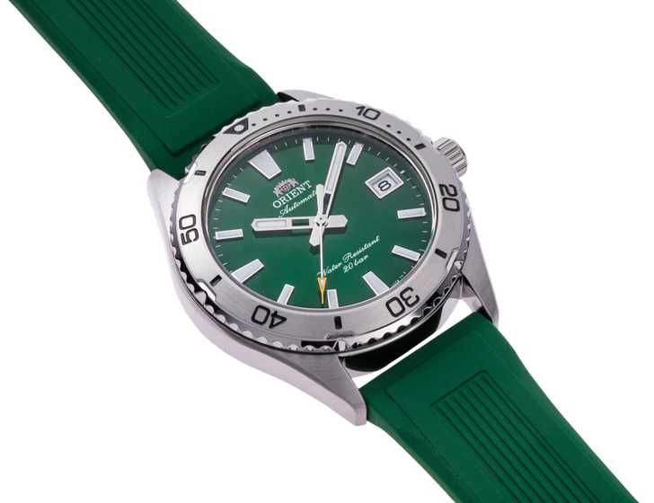 Orient Mako 40 Green Watch - Image 2