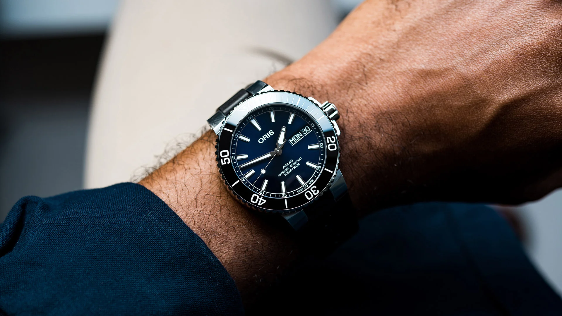 Oris Watch Aquis Big Day Date - Image 4