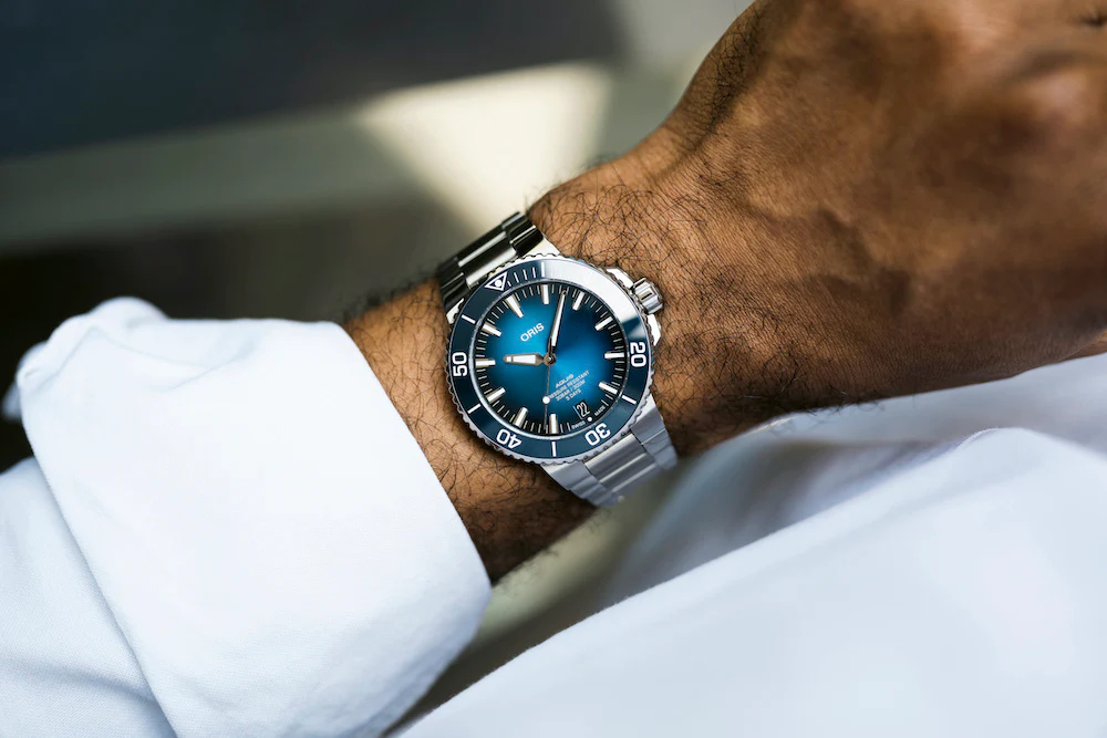 Oris Aquis Date Calibre 400 Bracelet Watch D - Image 6