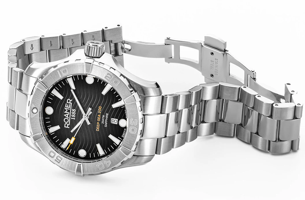 Roamer Deep Sea 200 Black Watch - Image 2