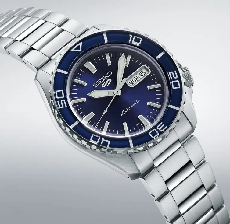 Seiko 5 Sport SKX Bluetone Redux Watch - Image 2