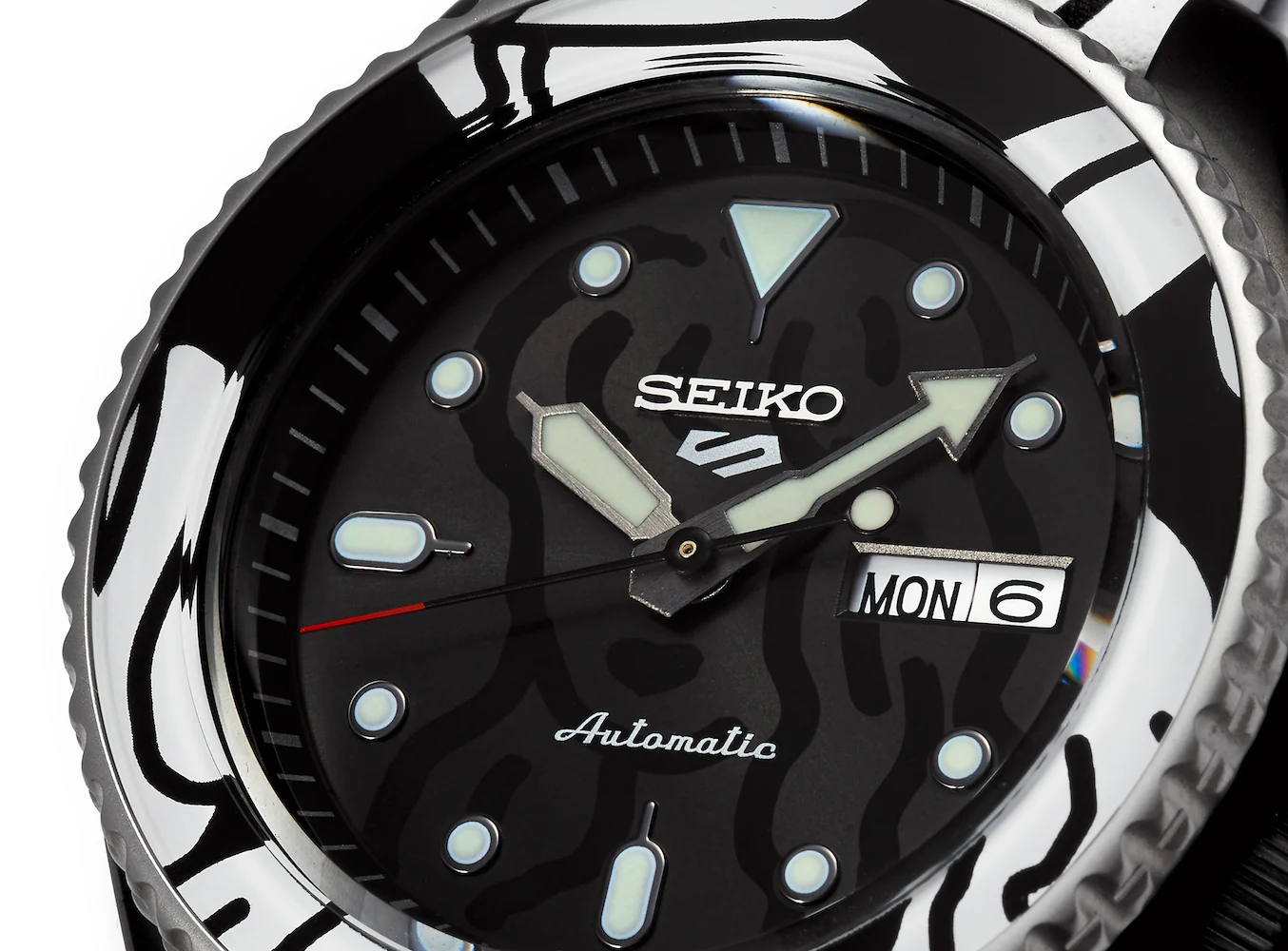 Seiko Watch 5 Sports Auto Moai Limited Edition D - Image 4