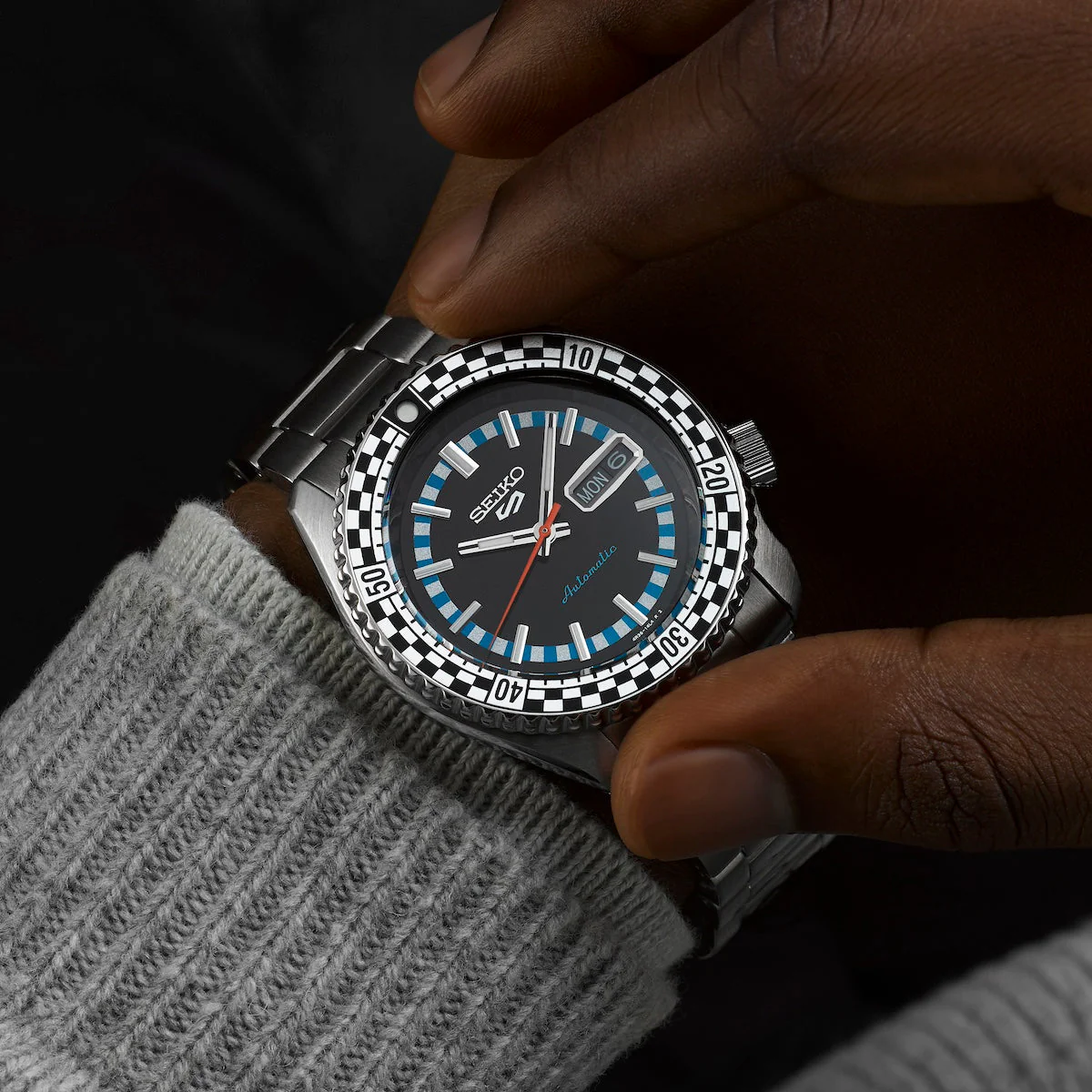 Seiko 5 Sports Black And White Checker Flag Special Edition - Image 8