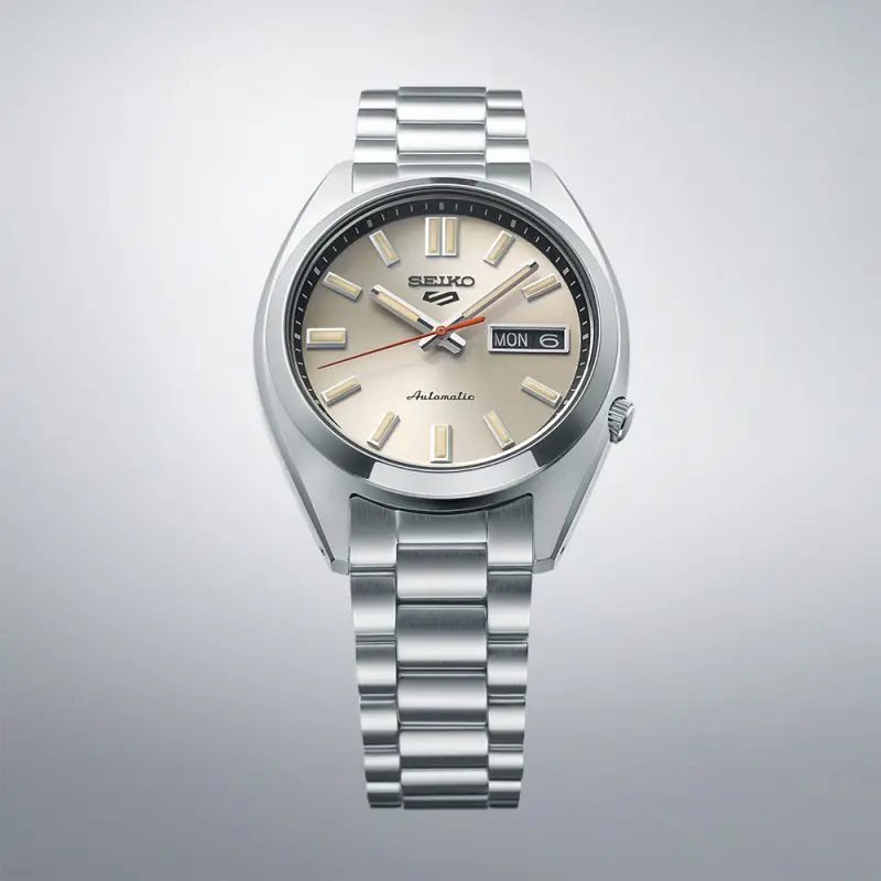 Seiko 5 Sports SNXS Beige Chinos Classic Sports Watch - Image 2