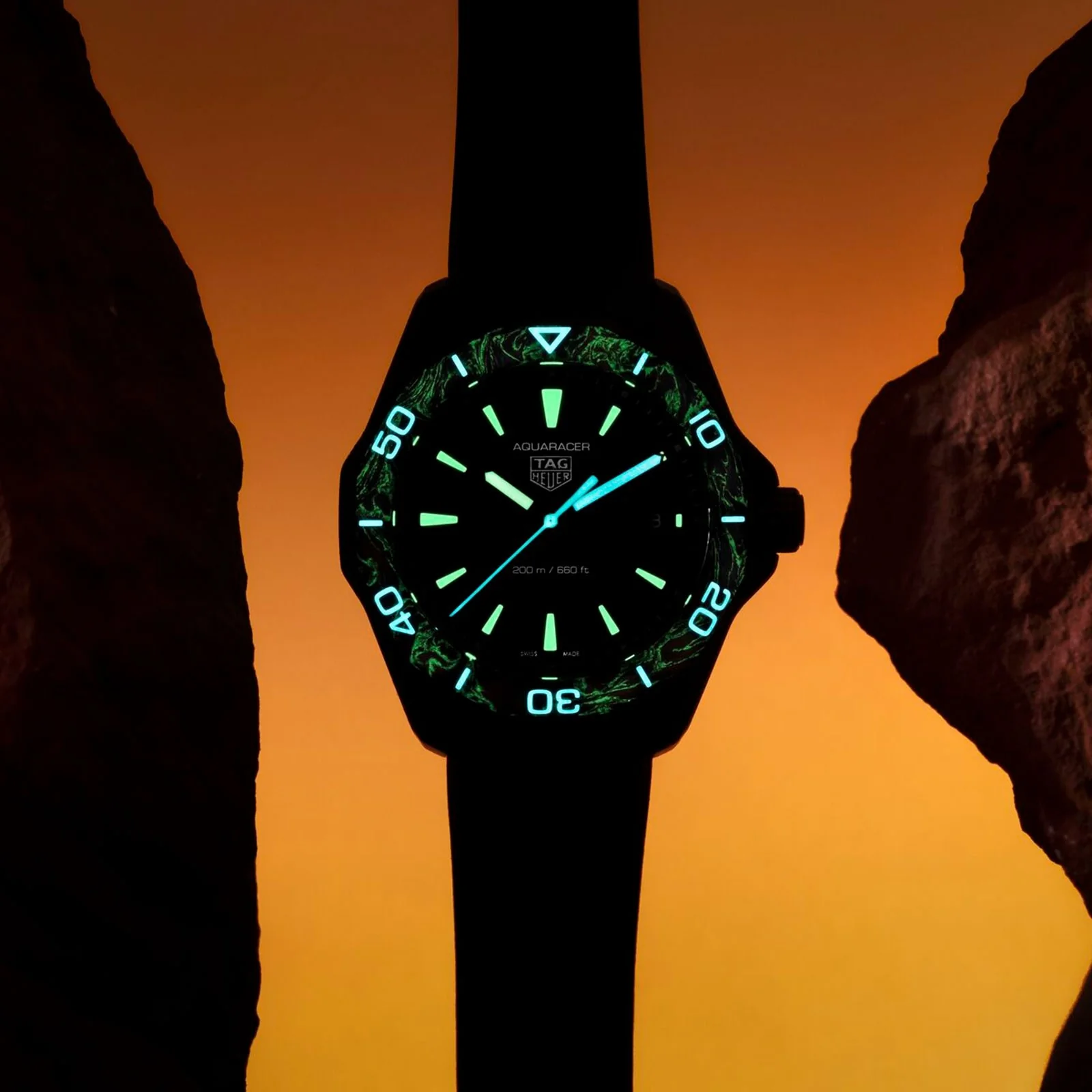 TAG Heuer Aquaracer Professional 200 Solargraph Watch - Image 2