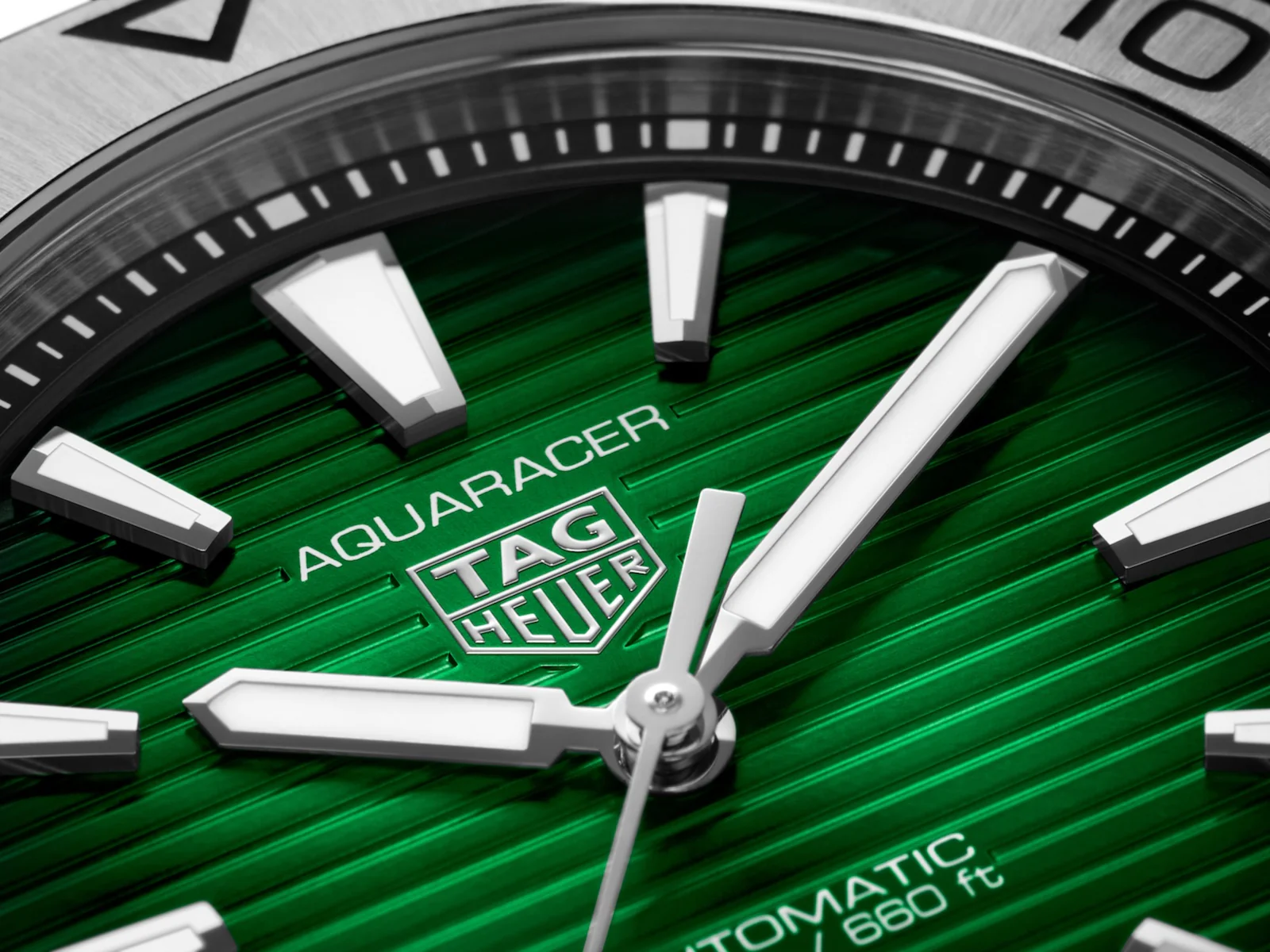 TAG Heuer Aquaracer Professional 200 Green Watch - Image 4