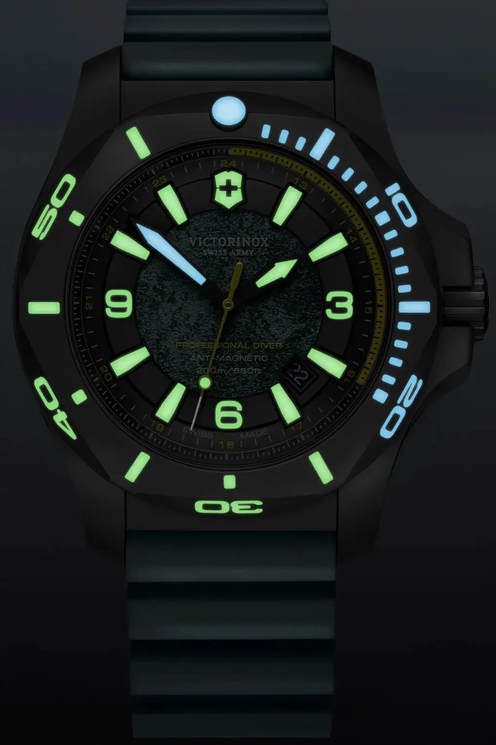 Victorinox Watch I.N.O.X. Professional Diver Titanium Limited Edition - Image 2