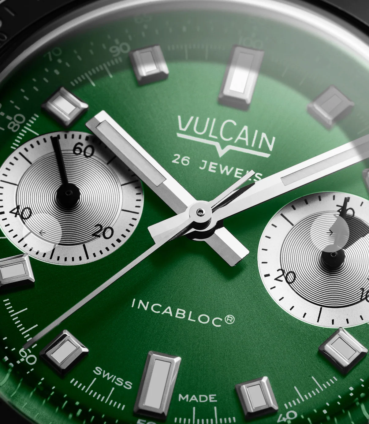 Vulcain Skindiver Chronograph Green Rubber Limited Edition Watch - Image 3