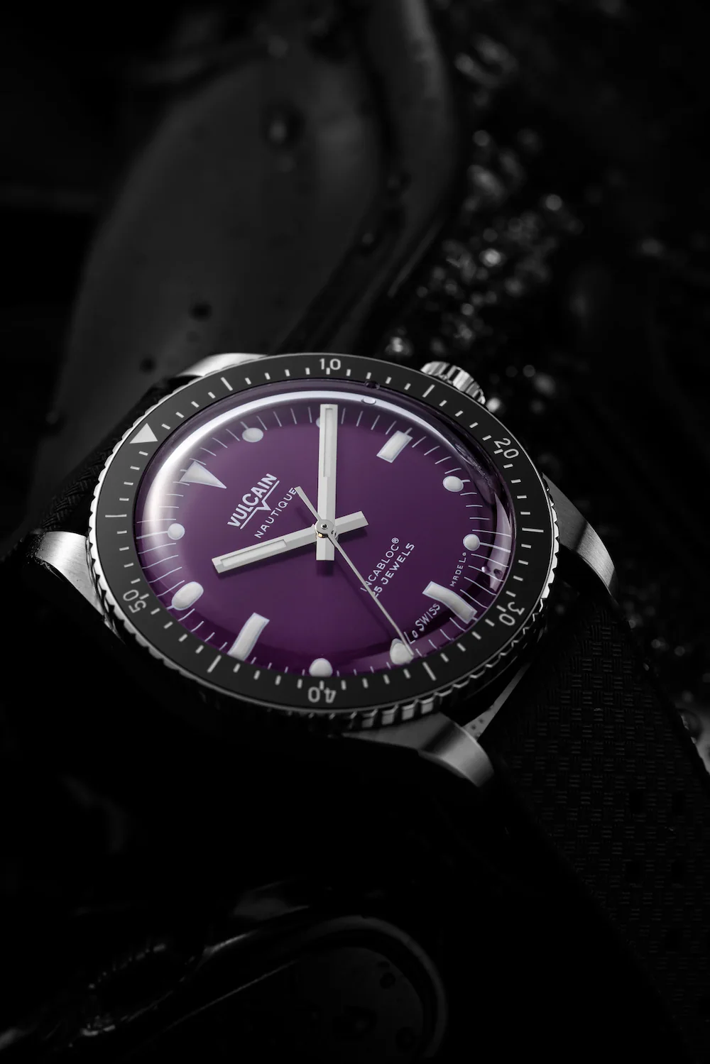Vulcain Skindiver Nautique Purple Black Rubber Limited Edition Watch - Image 4