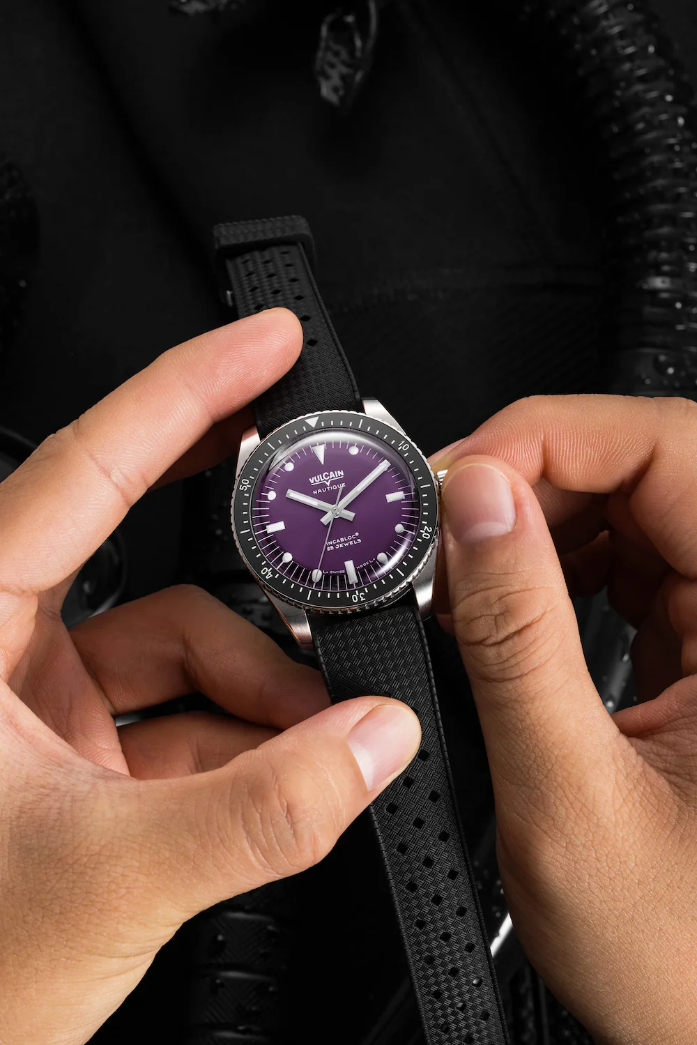 Vulcain Skindiver Nautique Purple Black Rubber Limited Edition Watch - Image 6