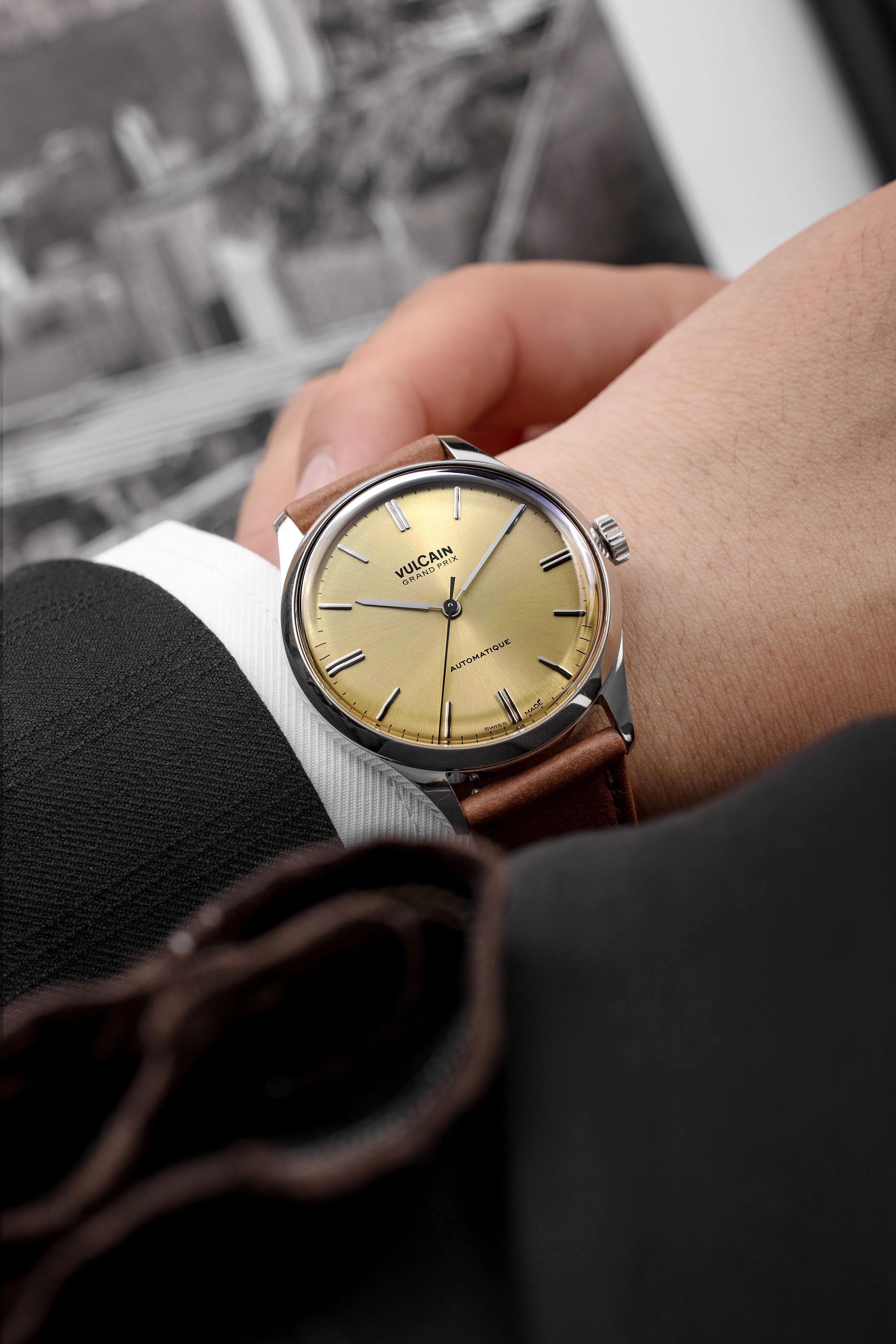 Vulcain Grand Prix Champagne Black Calf Leather Watch - Image 4