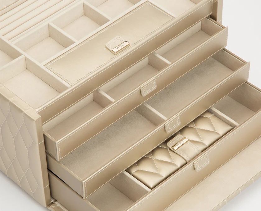 Wolf Jewellery Box Caroline Large Champagne - Image 4